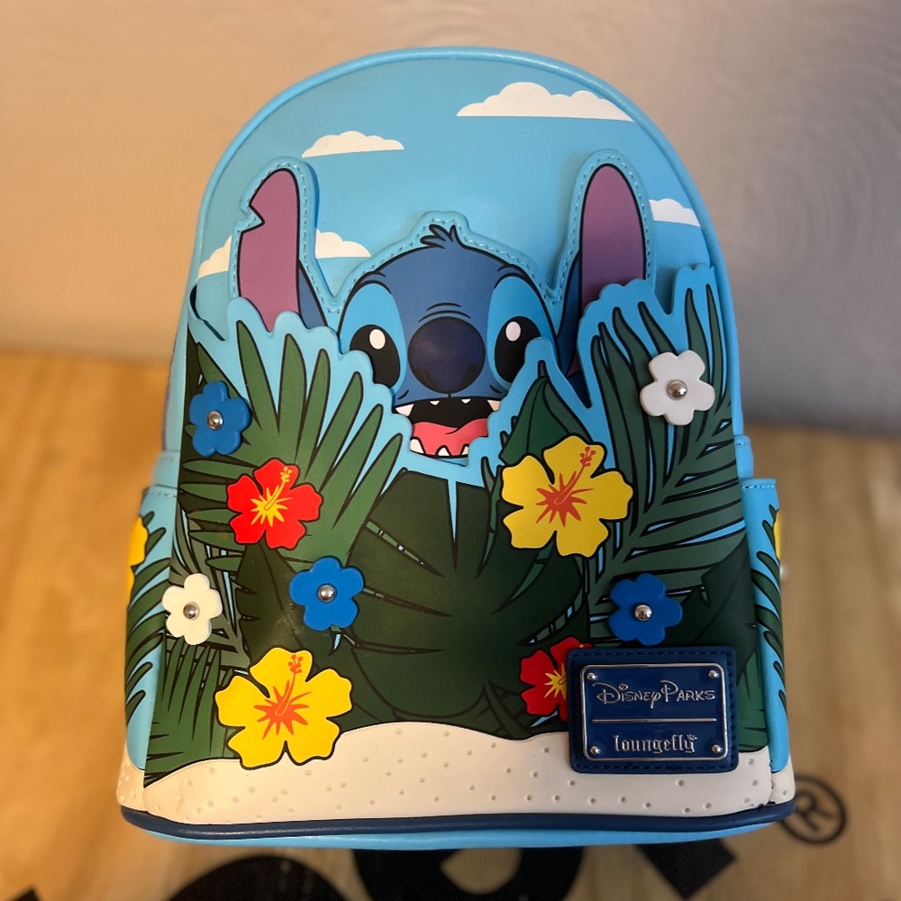 Disney Park Loungefly Stitch mini bag